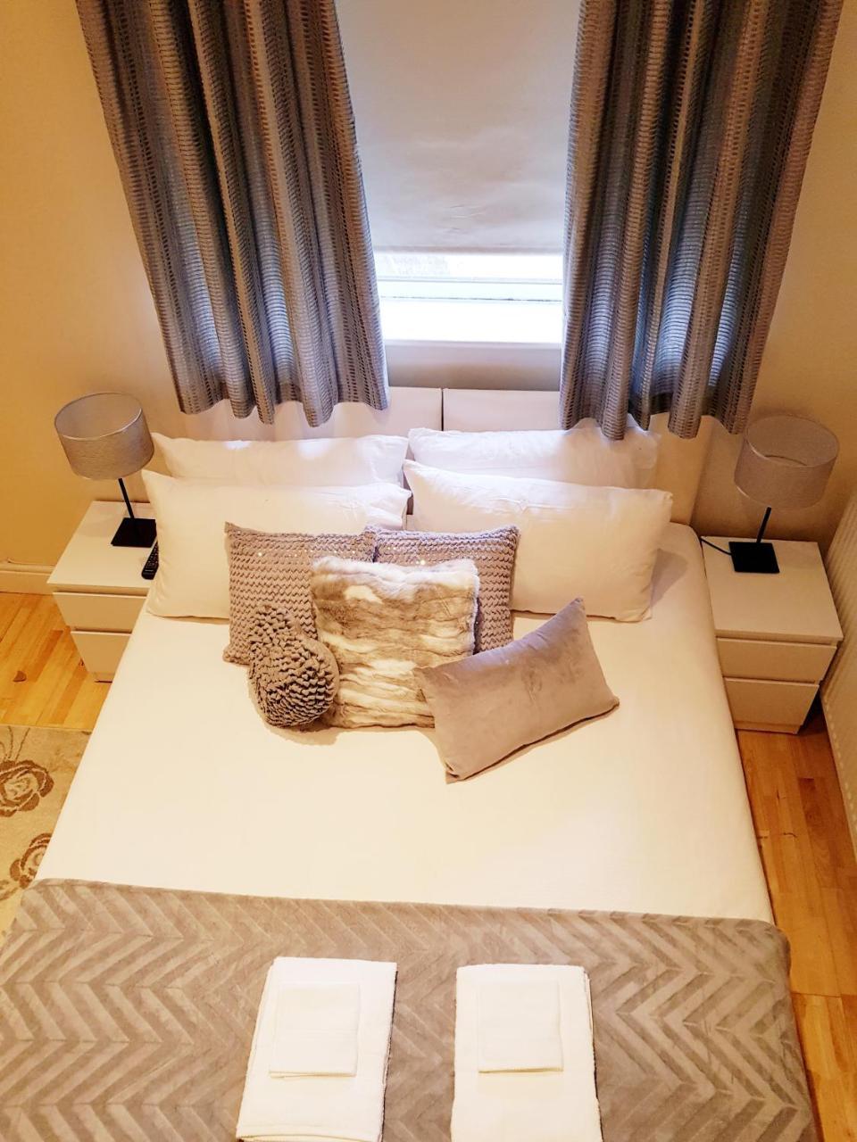 Cogie Abode Bed and Breakfast Enfield Εξωτερικό φωτογραφία