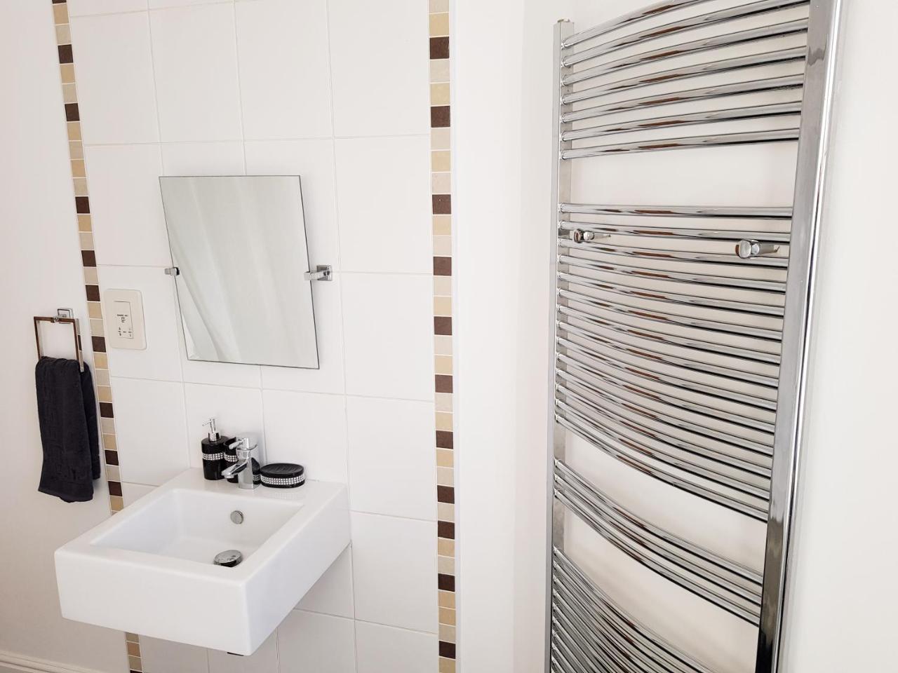Cogie Abode Bed and Breakfast Enfield Εξωτερικό φωτογραφία
